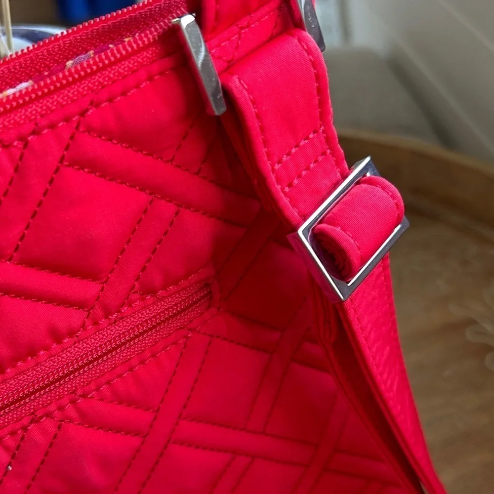 Vera Bradley quilted red shoulder bag bold color.classic diamond quilted design